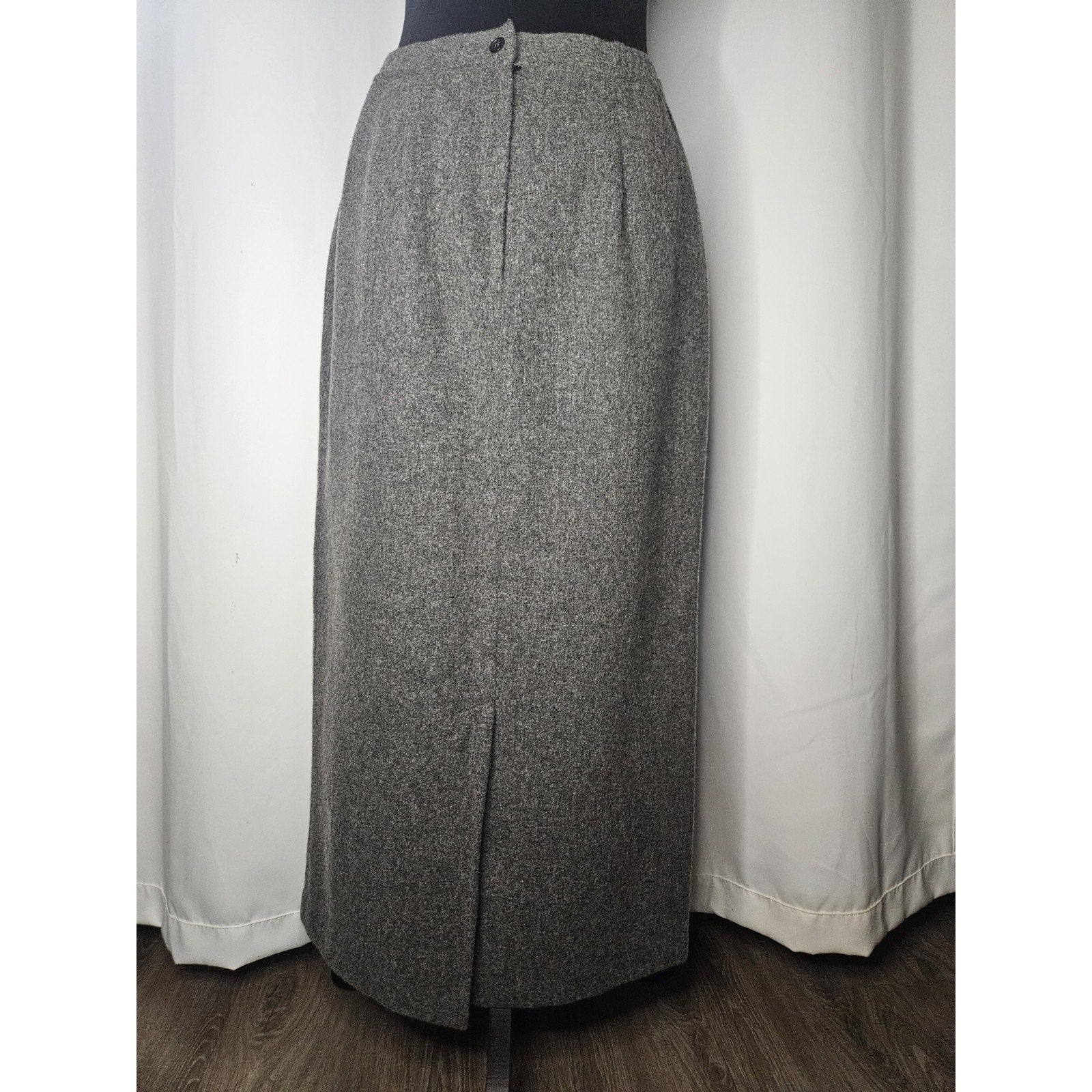 Vintage Woolrich Blend Midi Skirt Size 12 Gray Wool Zipper Lined Slit EUC