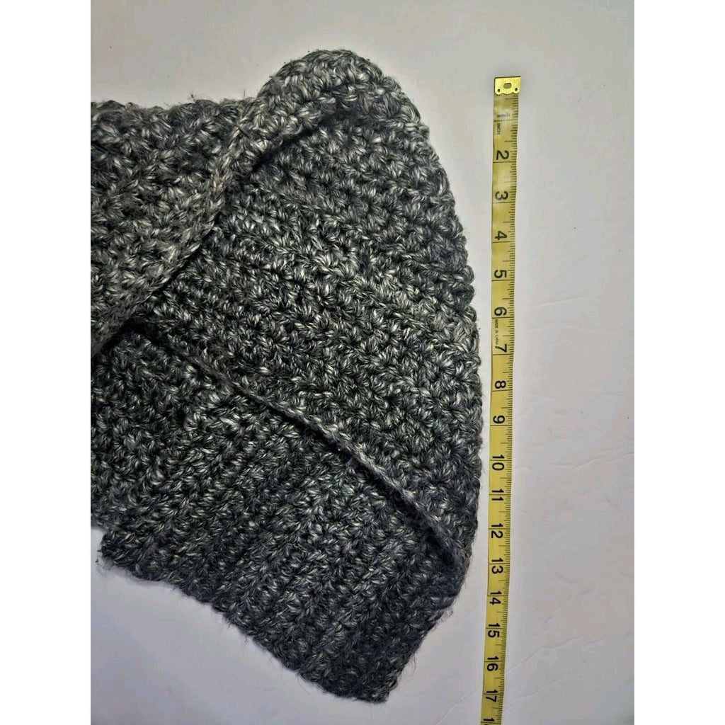 Womens Hand Knitted Chunky Knit Crowl Scarf In Gray Tones With Flower Buttons