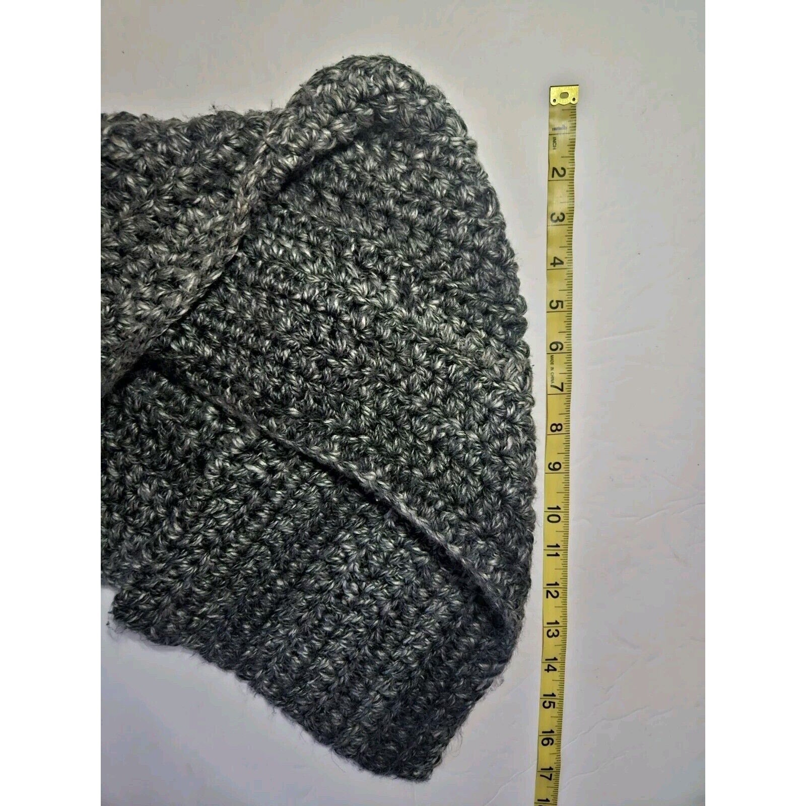Womens Hand Knitted Chunky Knit Crowl Scarf In Gray Tones With Flower Buttons
