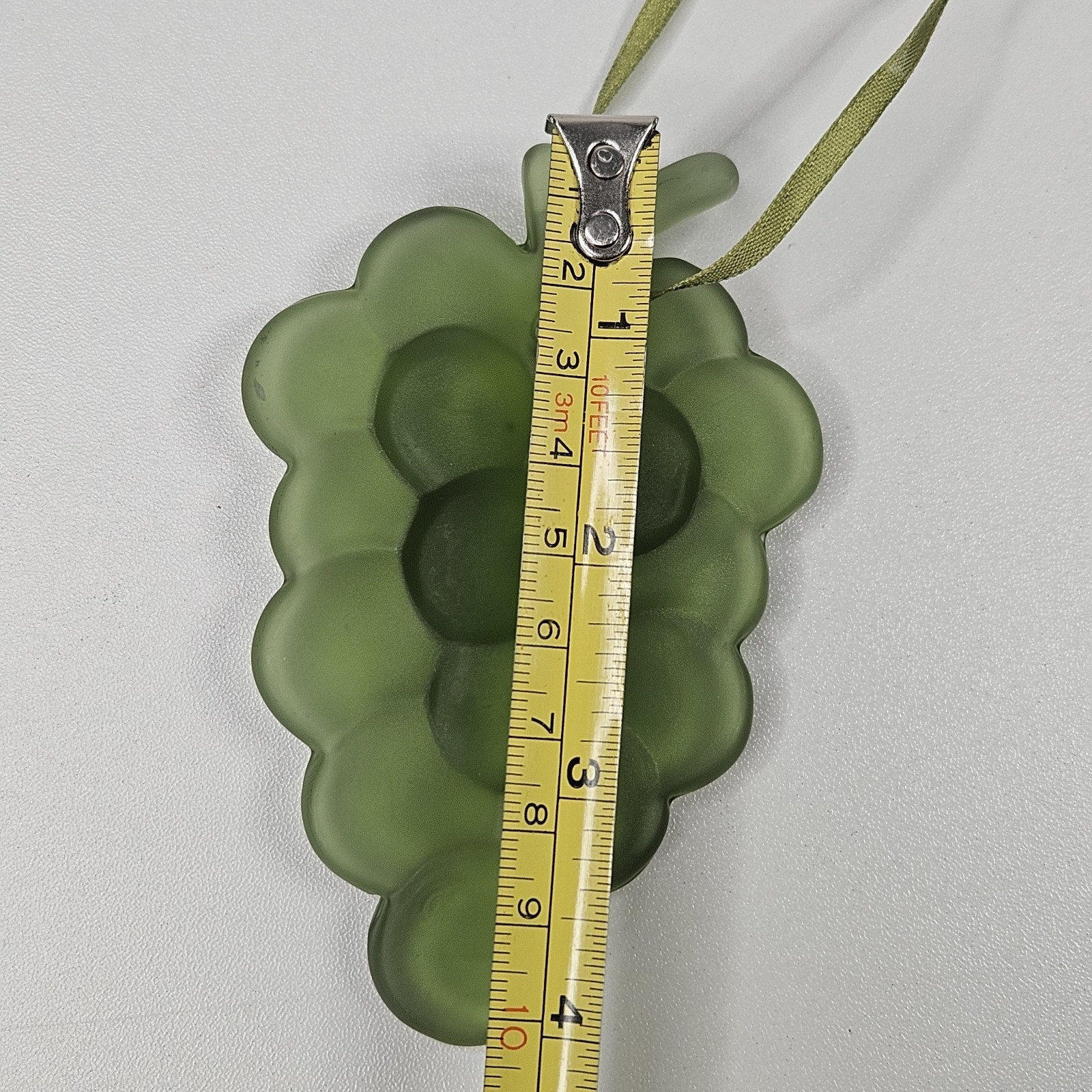 Vintage Frosted Glass Grapes Ornament Green Sun Catcher Decor Christmas