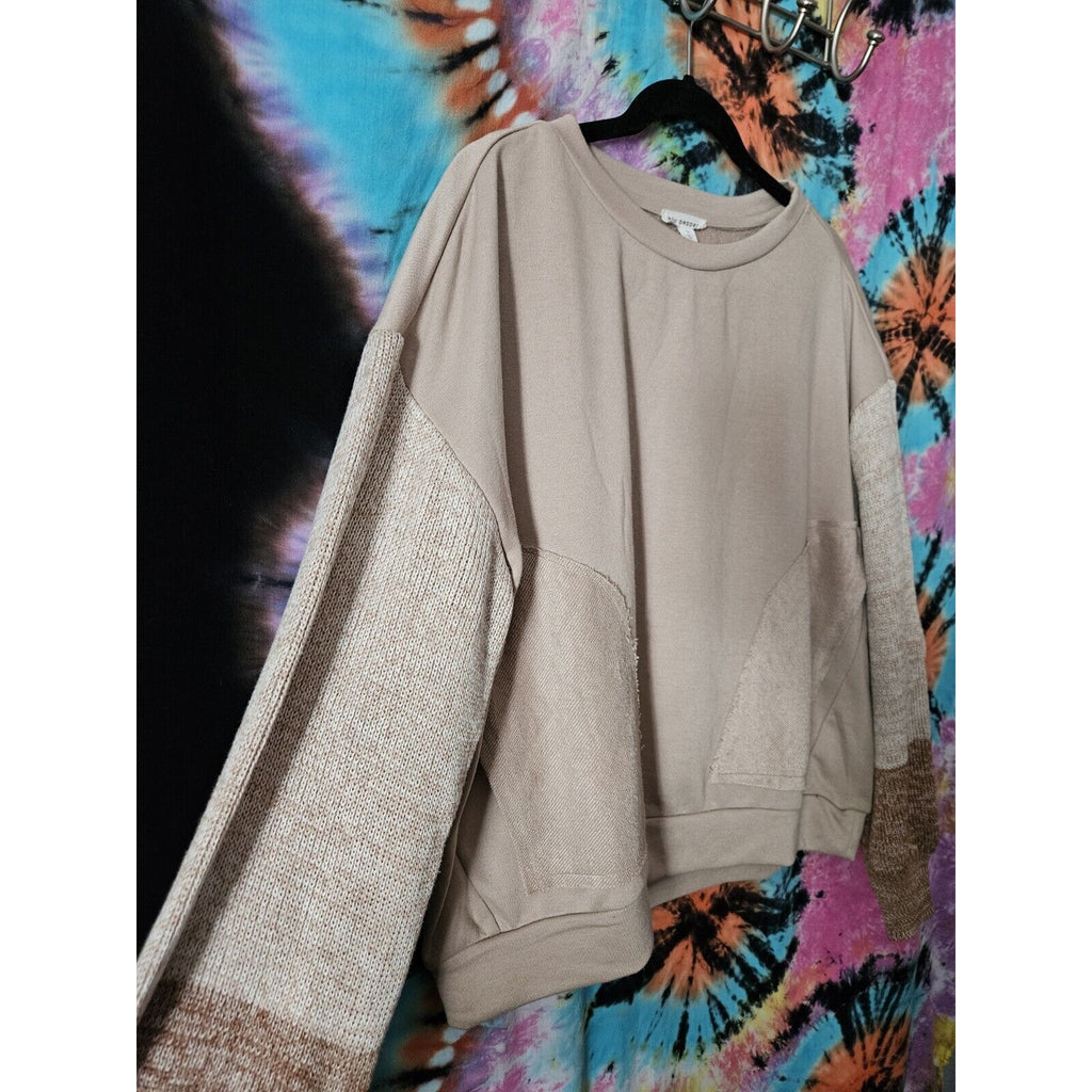 Blu Pepper Colorblock Womens Sweater Outside Seams Gray Cream Tan Size Large