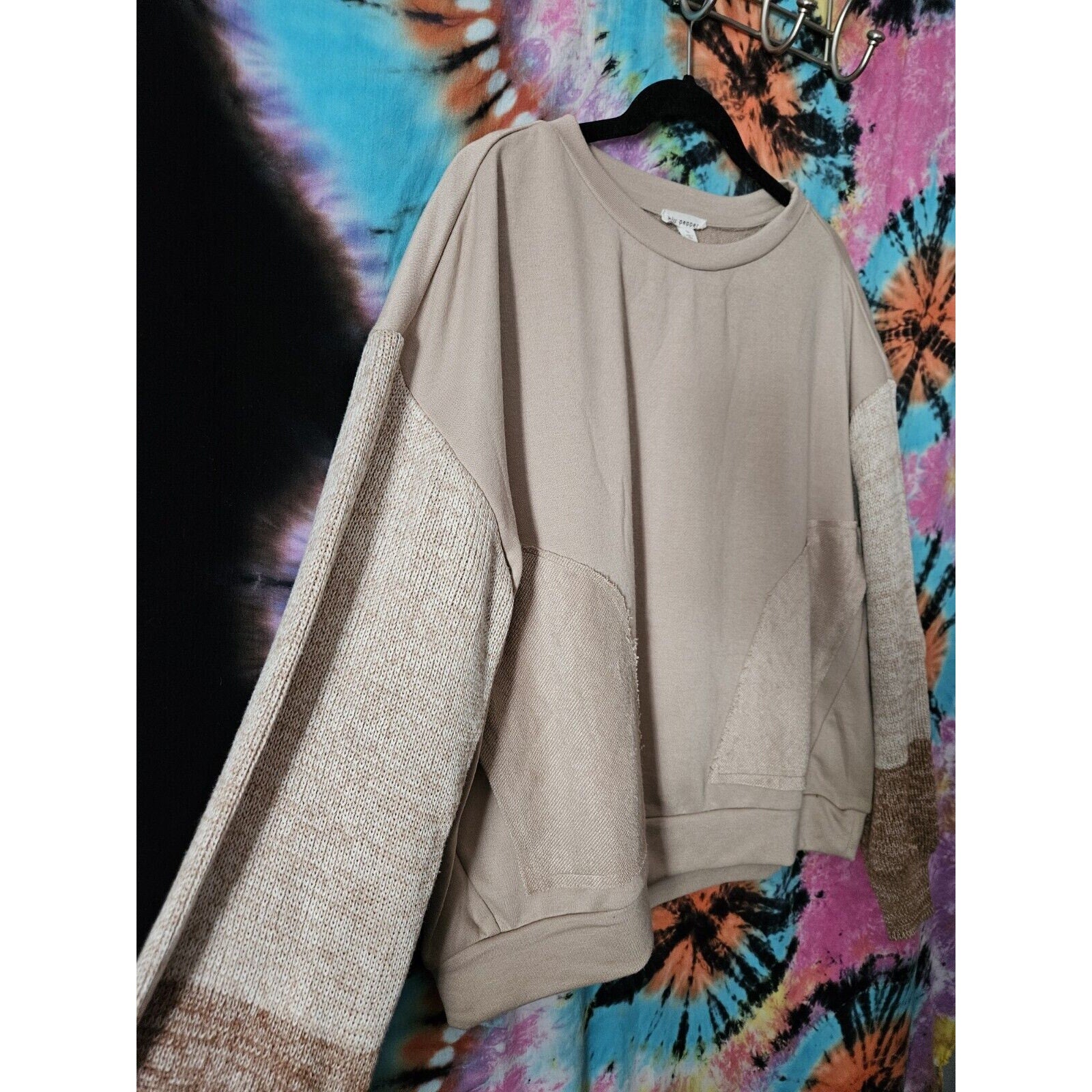 Blu Pepper Colorblock Womens Sweater Outside Seams Gray Cream Tan Size Large