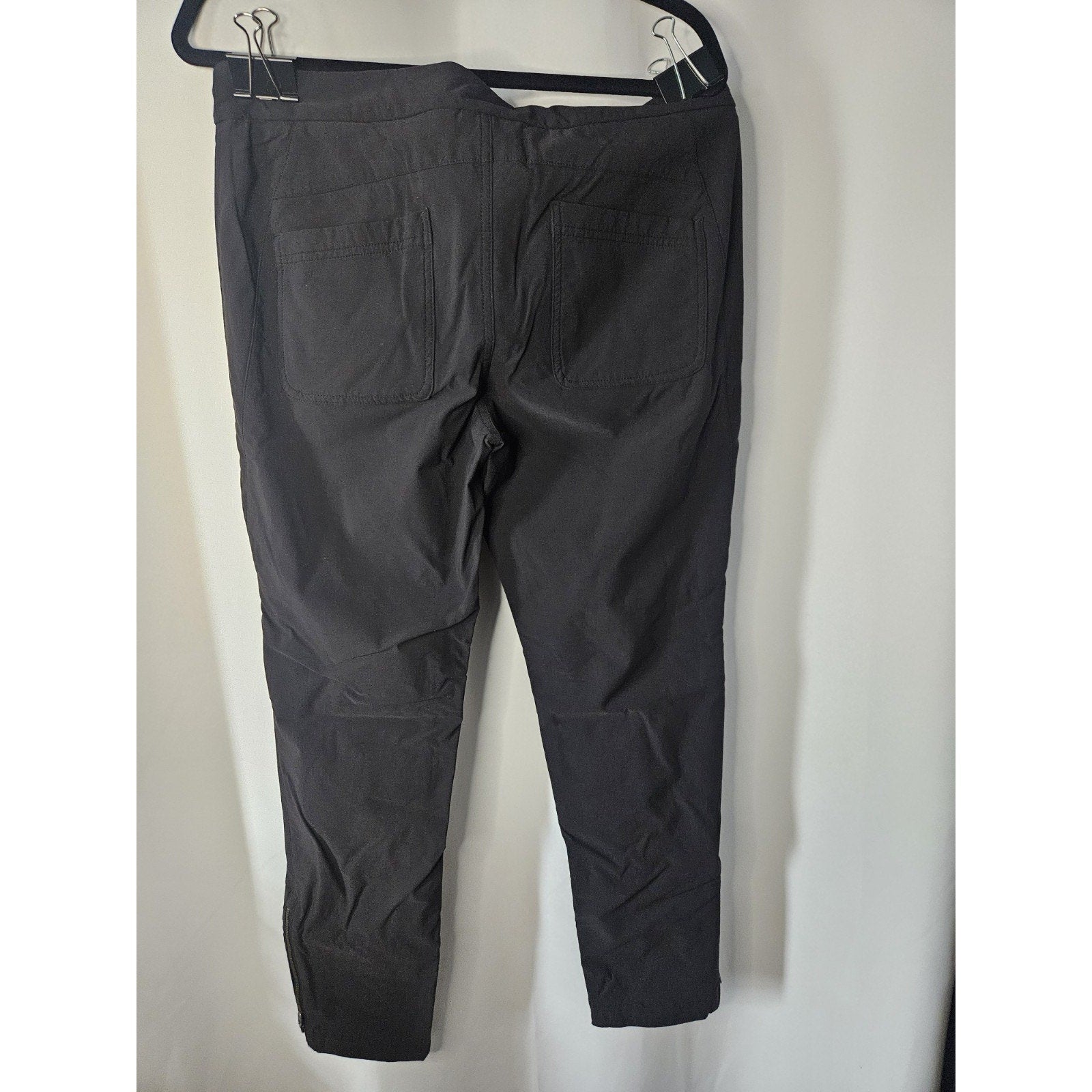 Athleta Pants Womens L 14 Black Skinny Wander Stash Pants Athletic Zipper Ankle