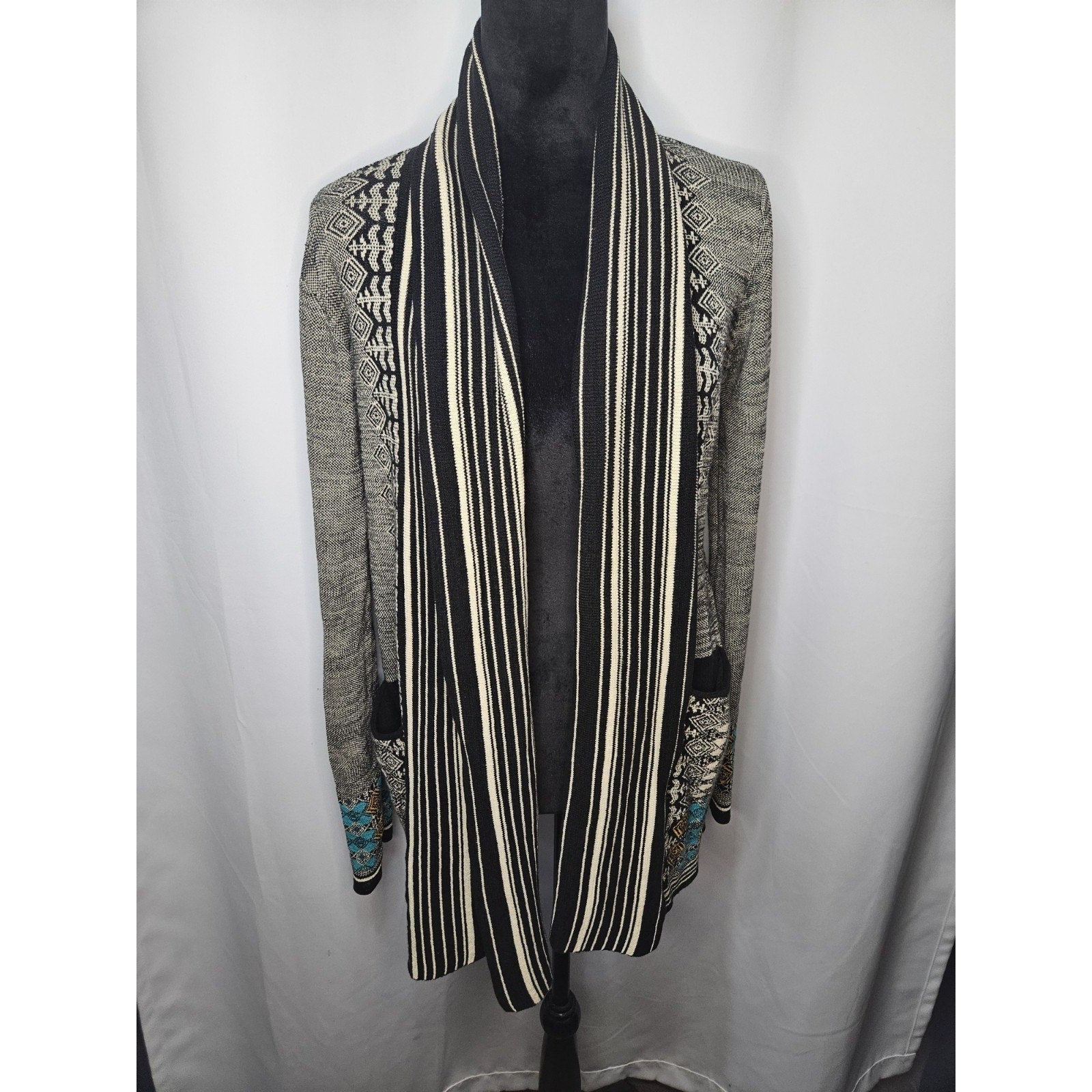 Twelfth Street Cynthia Vincent Grey Southwestern Open Knit Cardigan Small