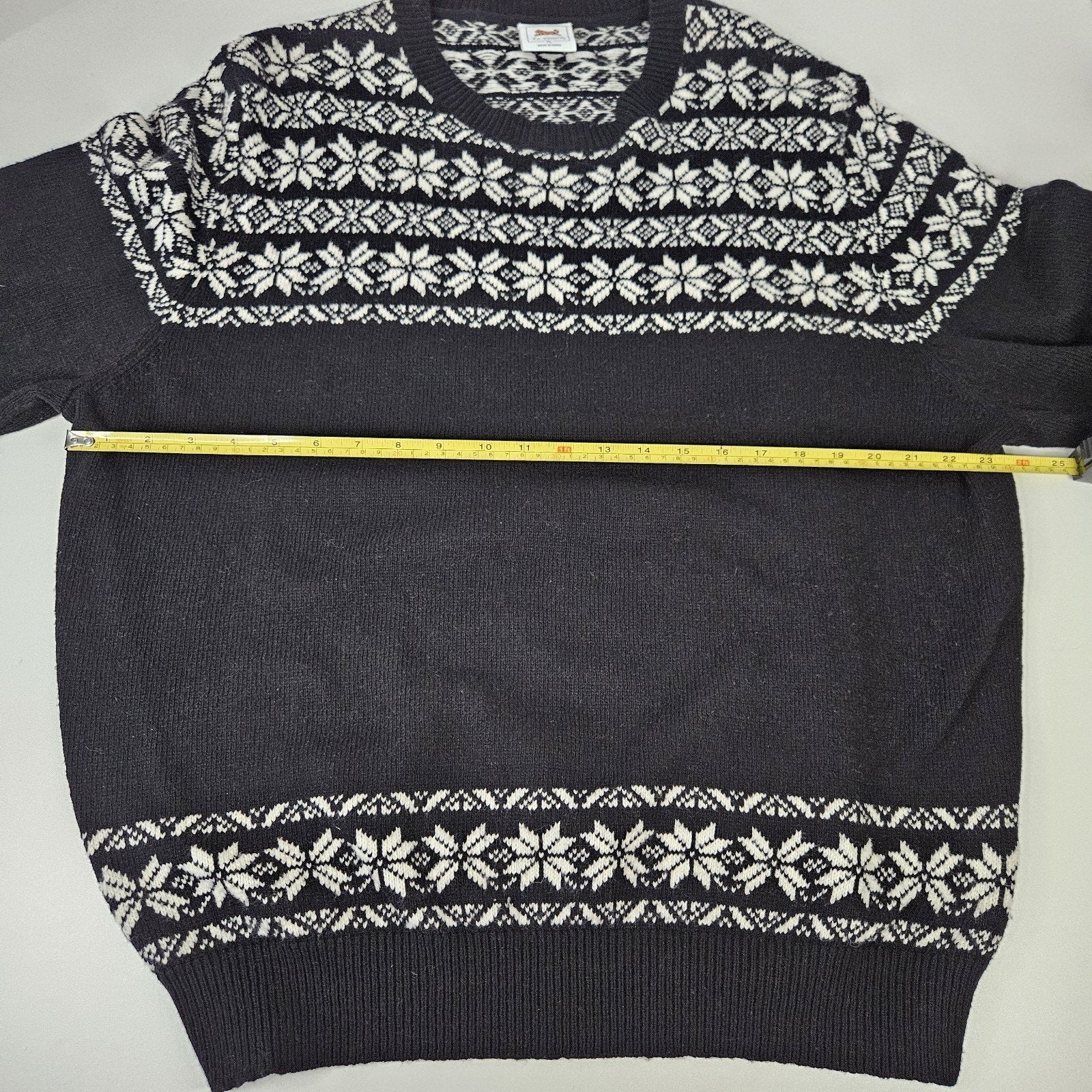 VTG Le Tiger Womens XL Pullover Black White Fair Isle Knit Sweater Holiday