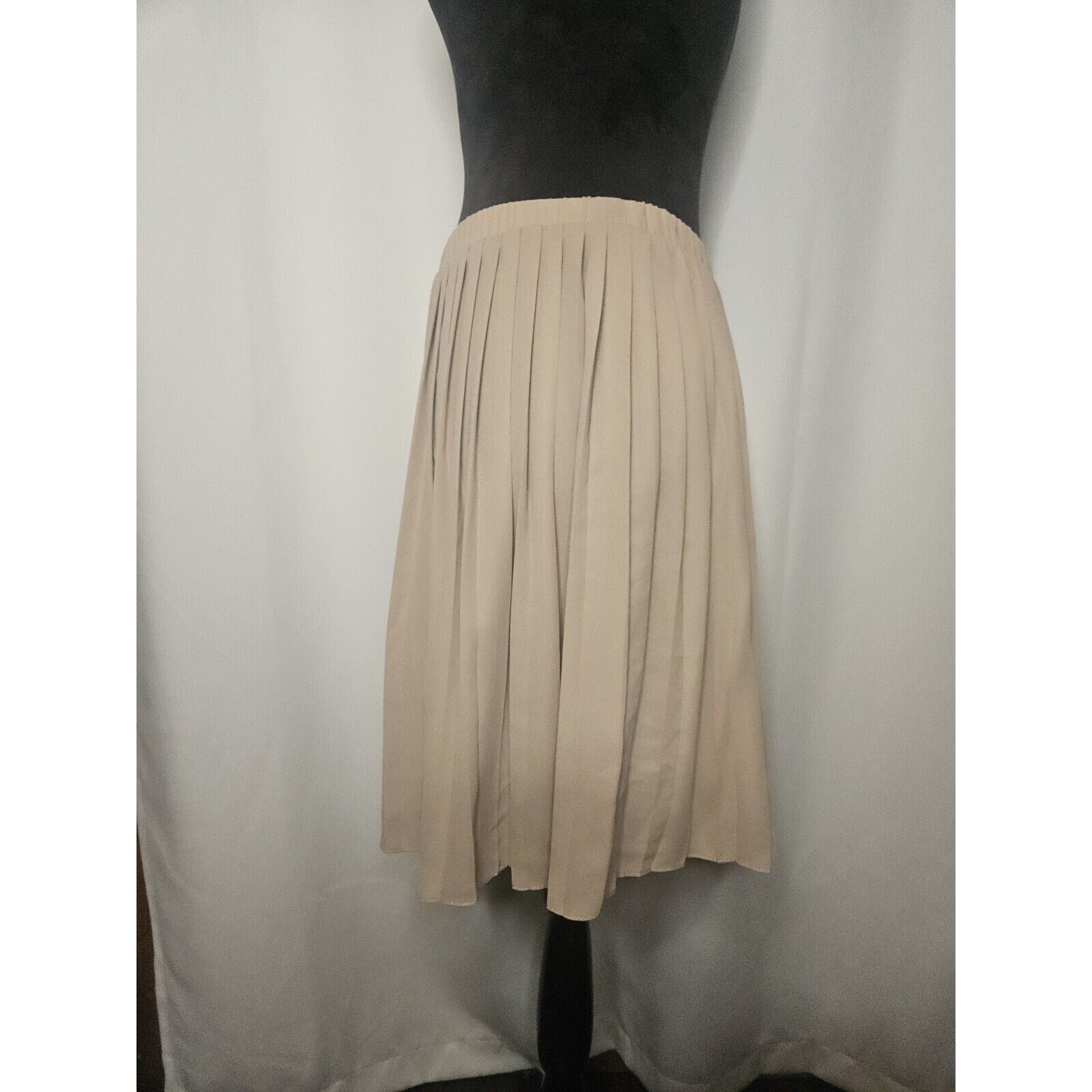 MAX STUDIO Cream Pleated Accordion 100% Polyester Small Fully Lined Midi Skirt