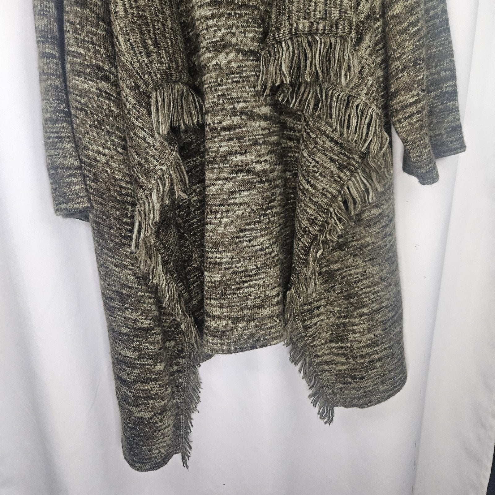 G.I.L.I. Women's Knit Sweater Cardigan Green Open Fringe M-XL PETITE NWOT Boho