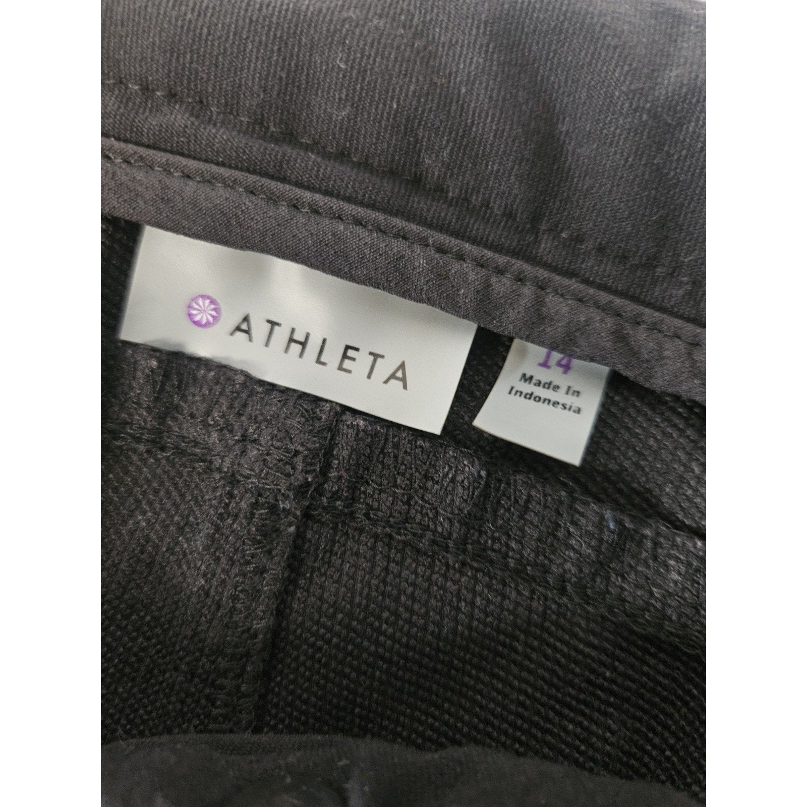 Athleta Pants Womens L 14 Black Skinny Wander Stash Pants Athletic Zipper Ankle