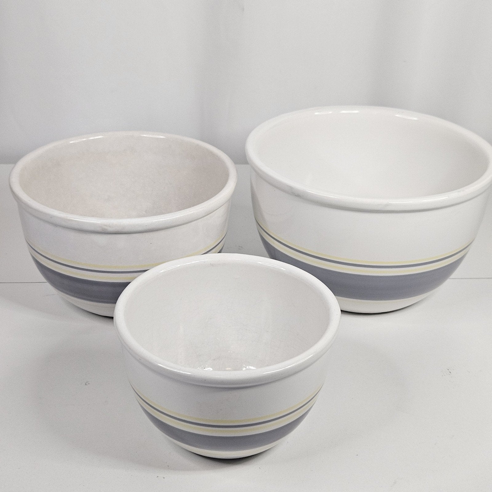 Vtg MCM Mount Mt. Clemens Pottery Mixing Bowl Set 3 Gray Yellow Stripes Japan