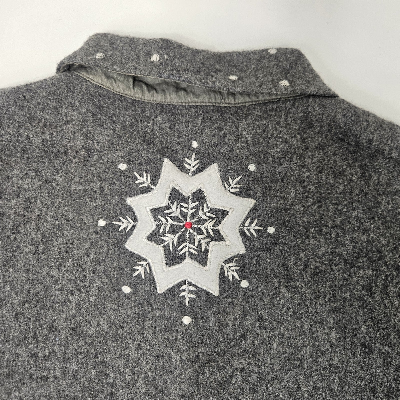 Vtg Wool Blend Vest Gray Large Snowflake Snowman Christmas Cottage Artsy
