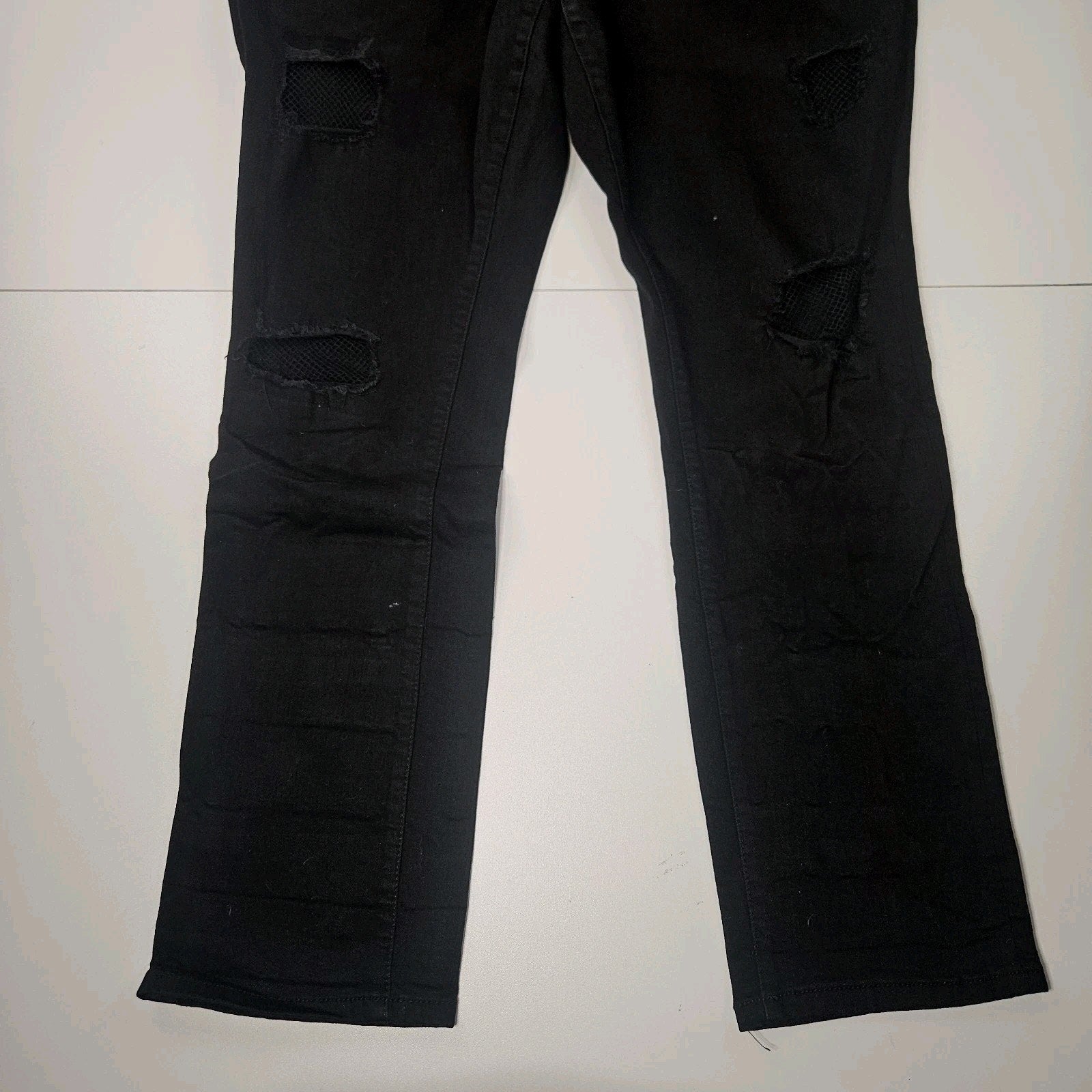 Torrid Boyfriend Jeans Black Denim Stretch Straight Distressed 18 Reg Fishnets