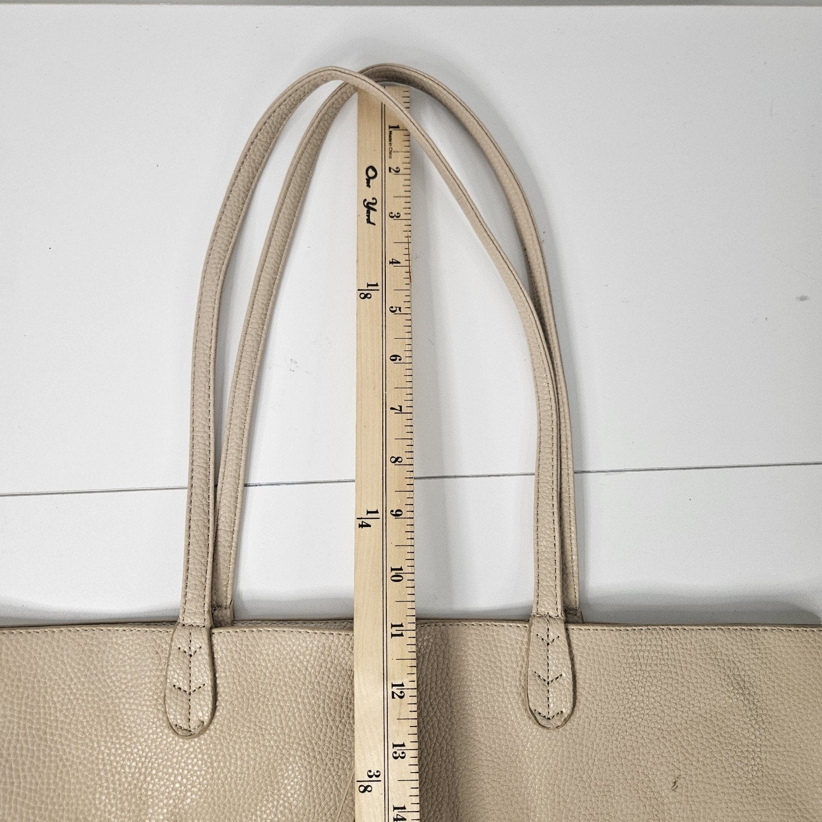 Y2K BCBG Paris Reversible Faux Leather Tote Laptop Bag Beige Goldtone Hardware