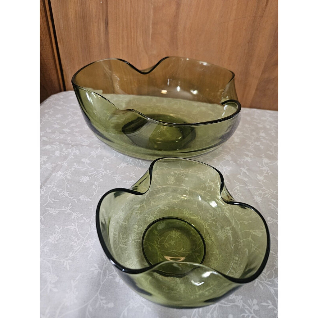 Vintage Anchor Hocking Glass Chip & Dip Bowl Set Green Glass RETRO 9.5" & 5"