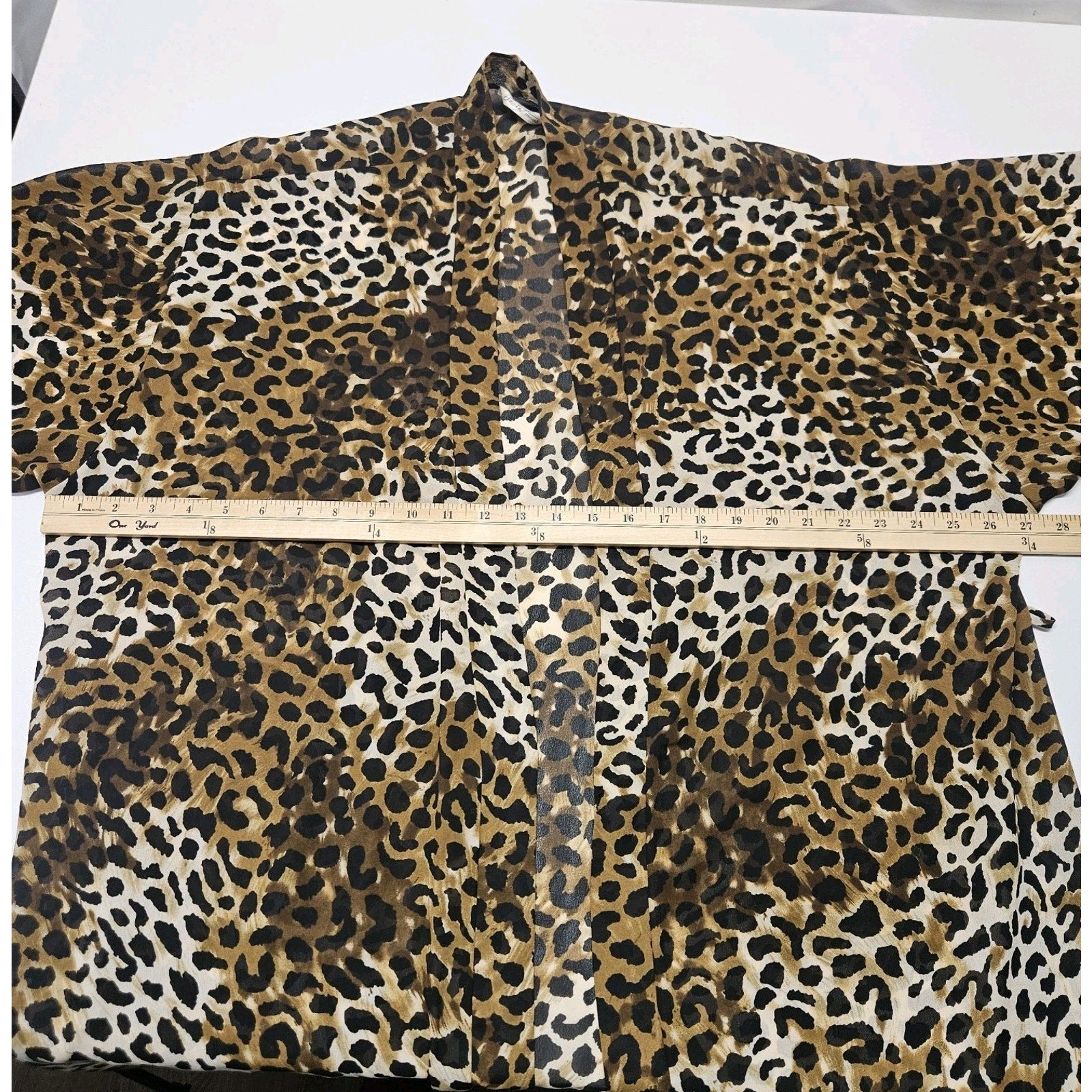 Vtg Y2K Secret Treasures Women's Sleepwear Kimono Robe Animal Print Size Large