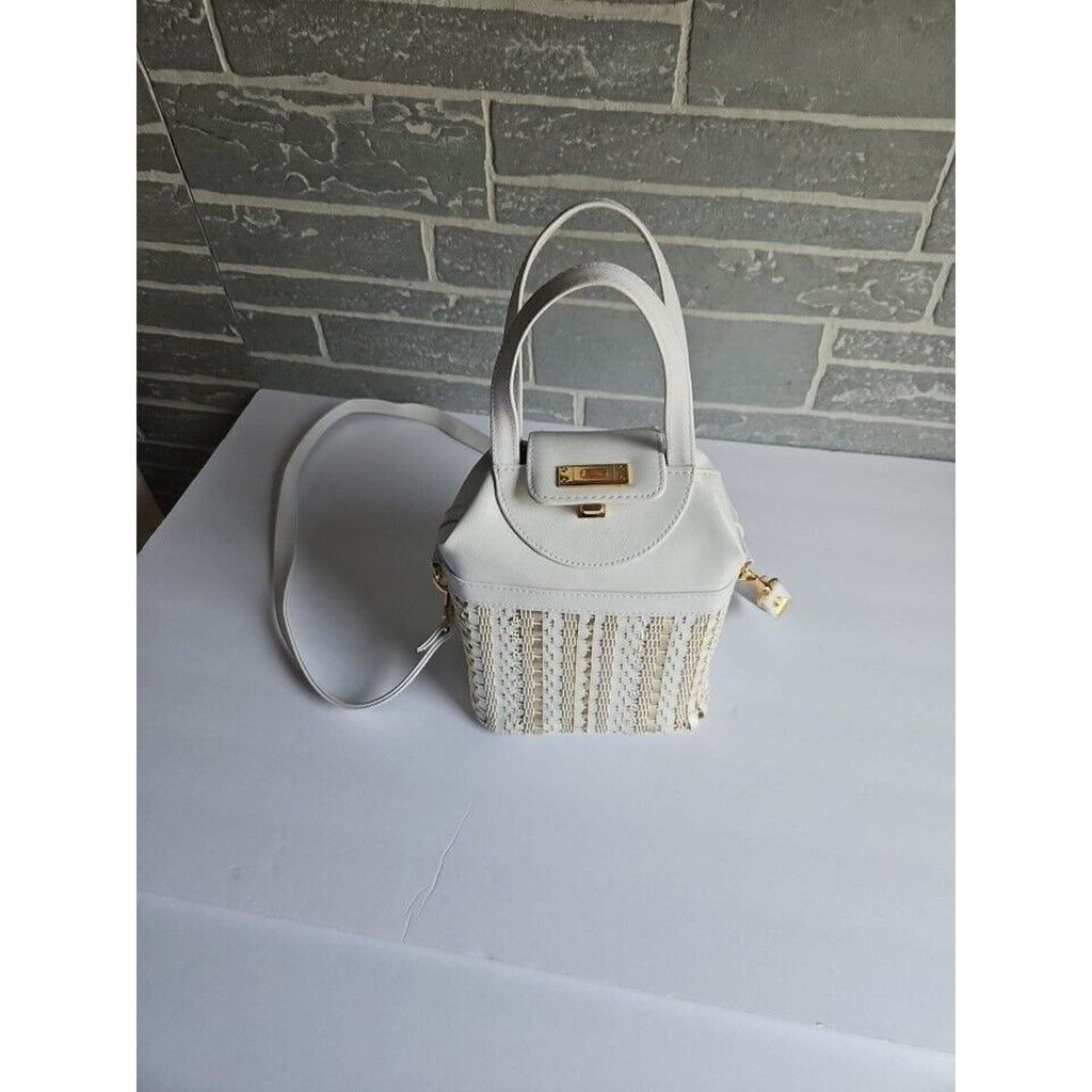 Cute Vintage 80's Warren Reed White and Gold Handbag with removable strap