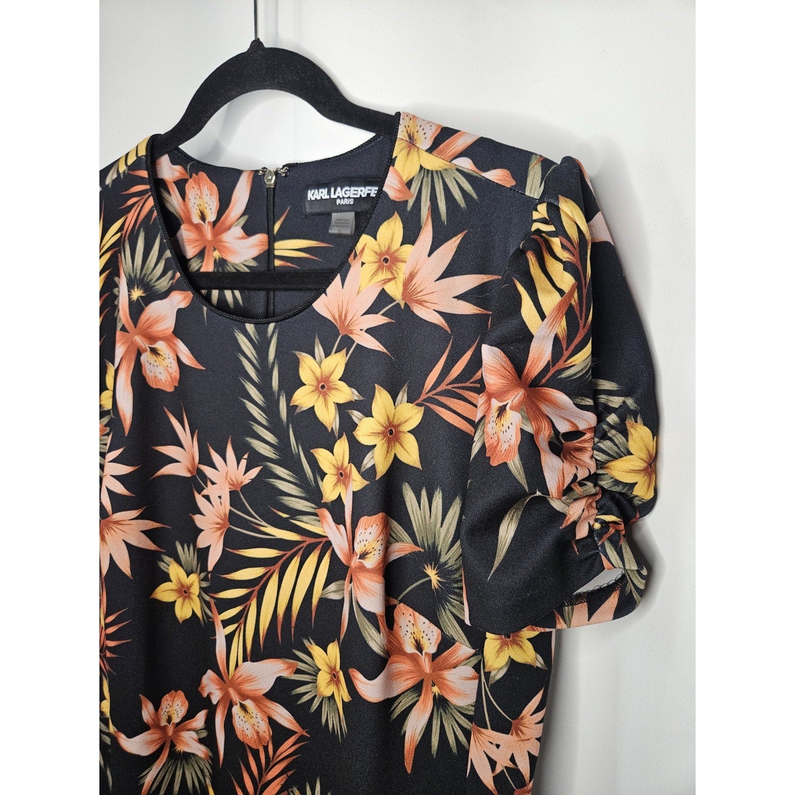 Karl Lagerfeld Dress Black Floral Dress A-Line Mini Short Sleeve Stretch Size 12