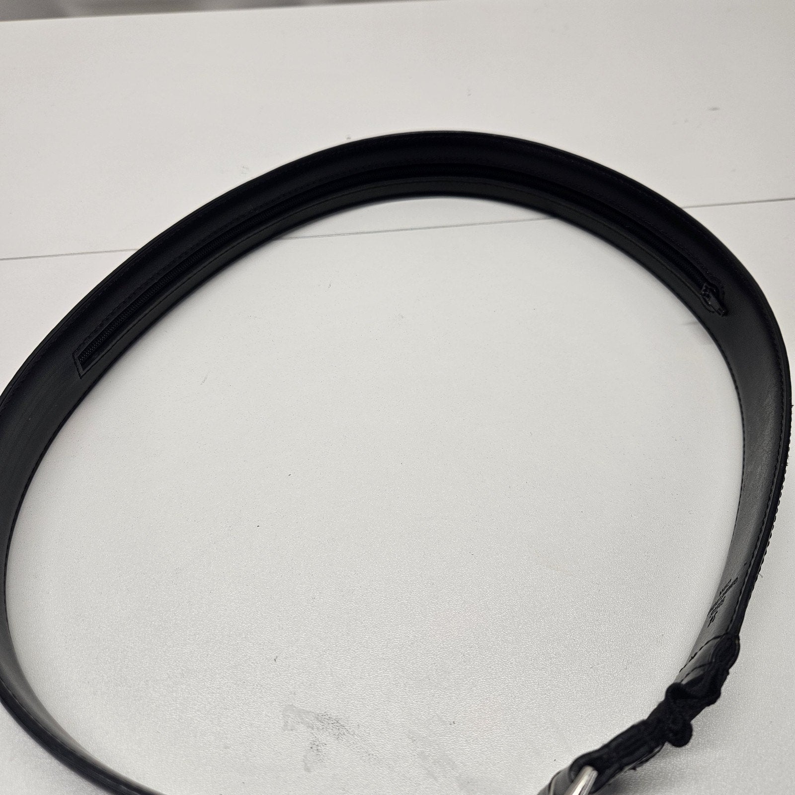 Unbranded Black Leather Belt Silver Polished Buckle 1.5" Medium 34" Unisex