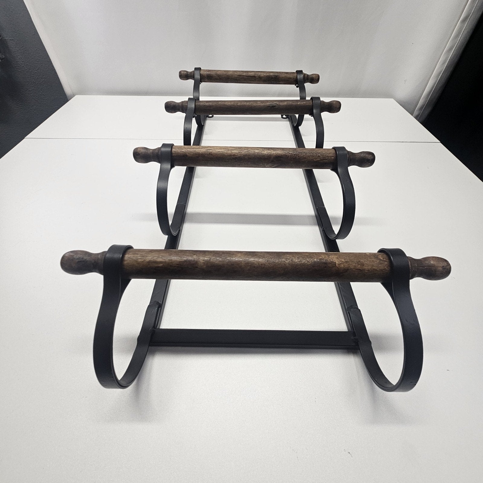 Vintage Wall Mount Towel Rack Farmhouse Industrial Rustic Black Metal Wood