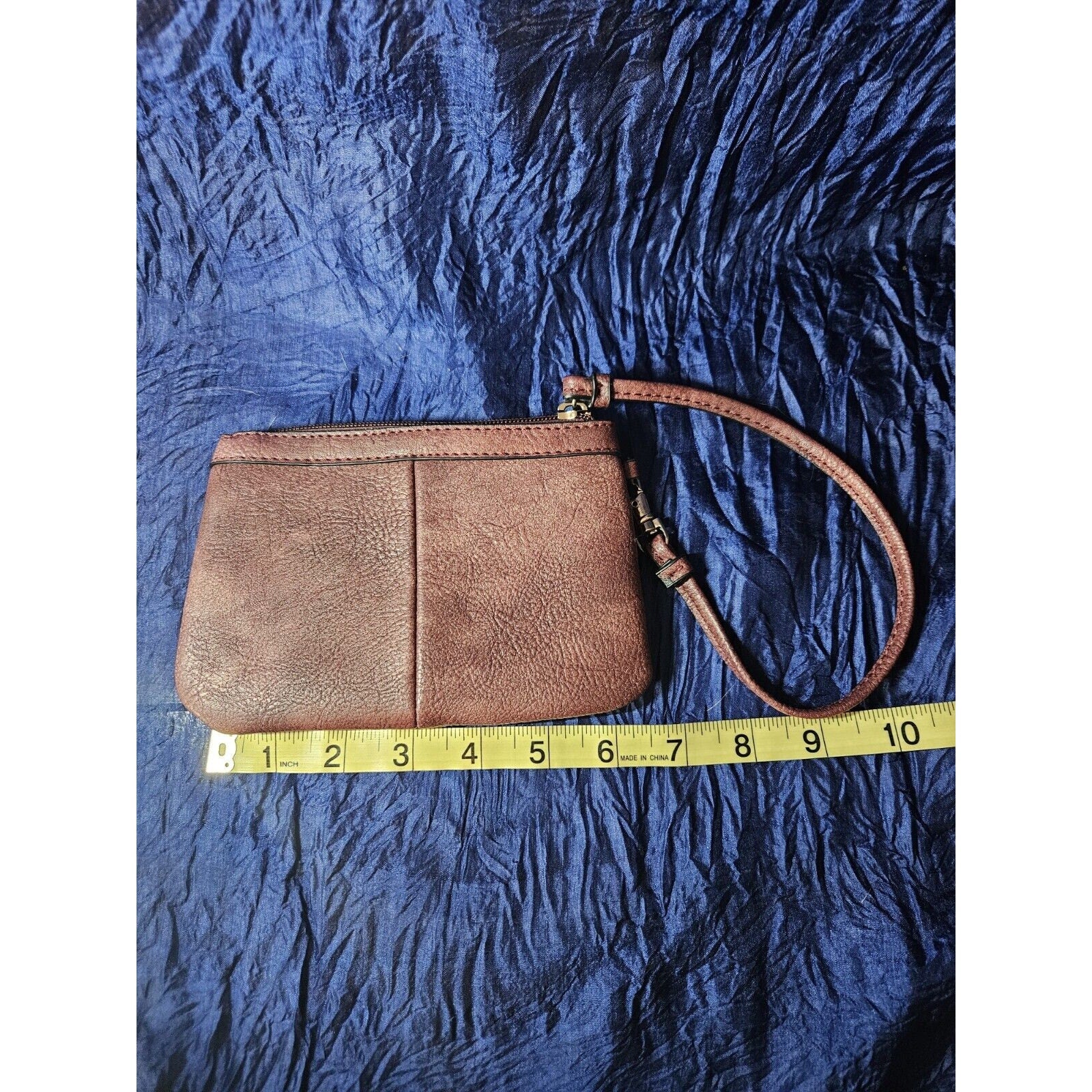 Wilsons Leather Mini Wristlet Coin Purse Burgundy Small Wallet