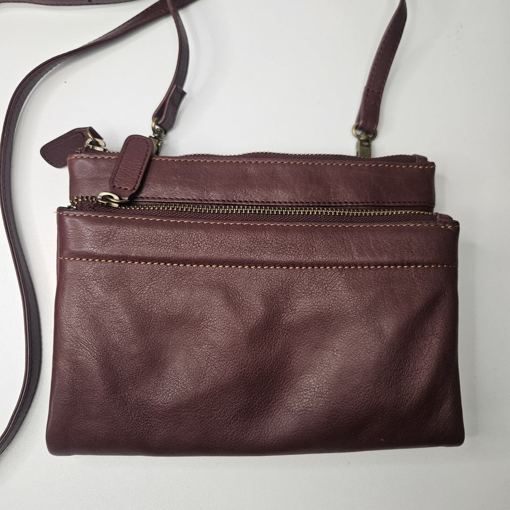 Hobo Merlot Crossbody Bag Strap Faux Leather Womens Handbag Purse Multi Comparts