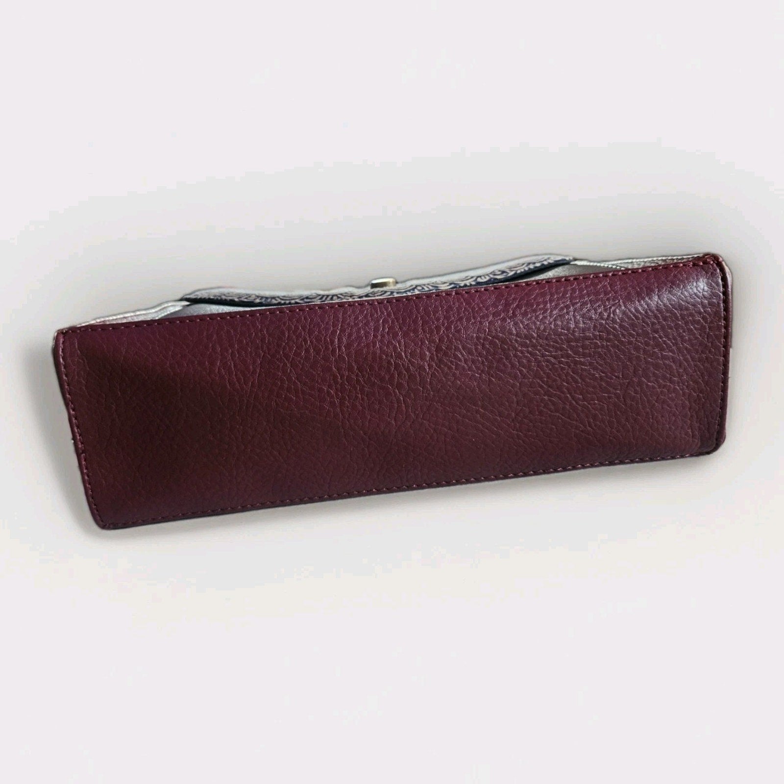 Burgundy BoeJack Design Crossbody Purse w Chain Strap & Pattern