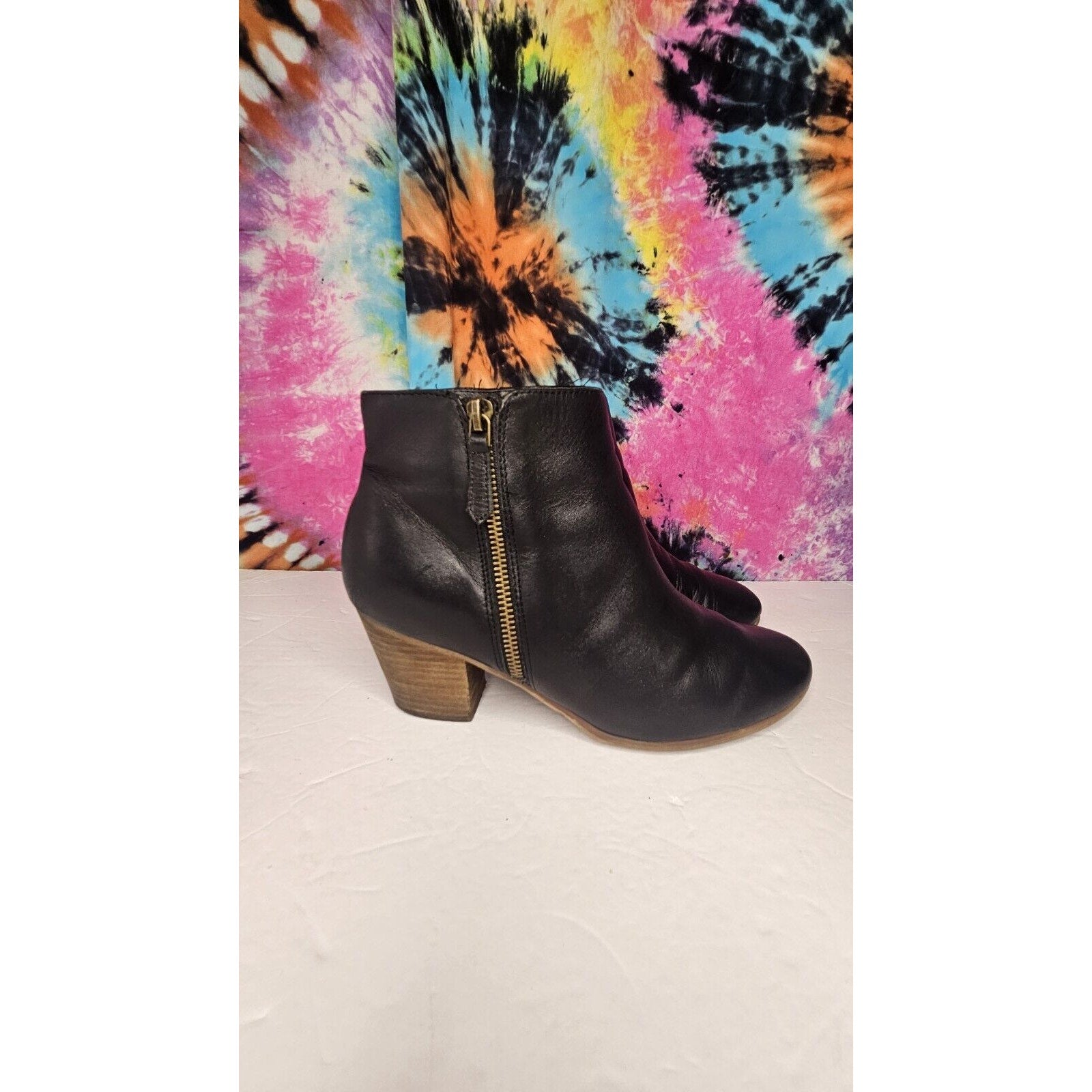 CROWN VINTAGE WOMEN'S BLACK SOFT LEATHER SIDE ZIP HEELED ANKLE BOOTS SIZE 8.5M