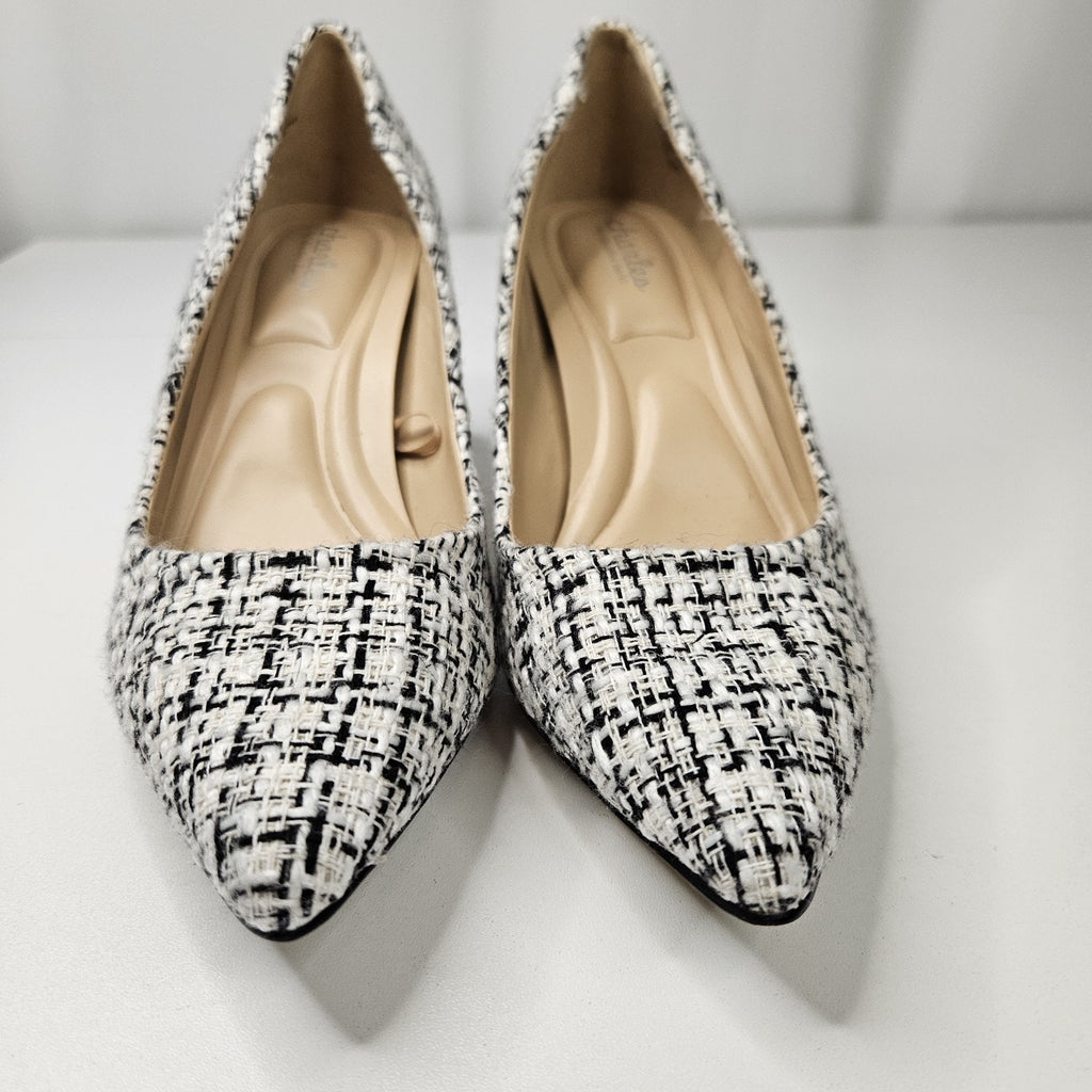 Charles by Charles David Angelica White Black Plaid Pointed Toe Tweed Pump Sz 7