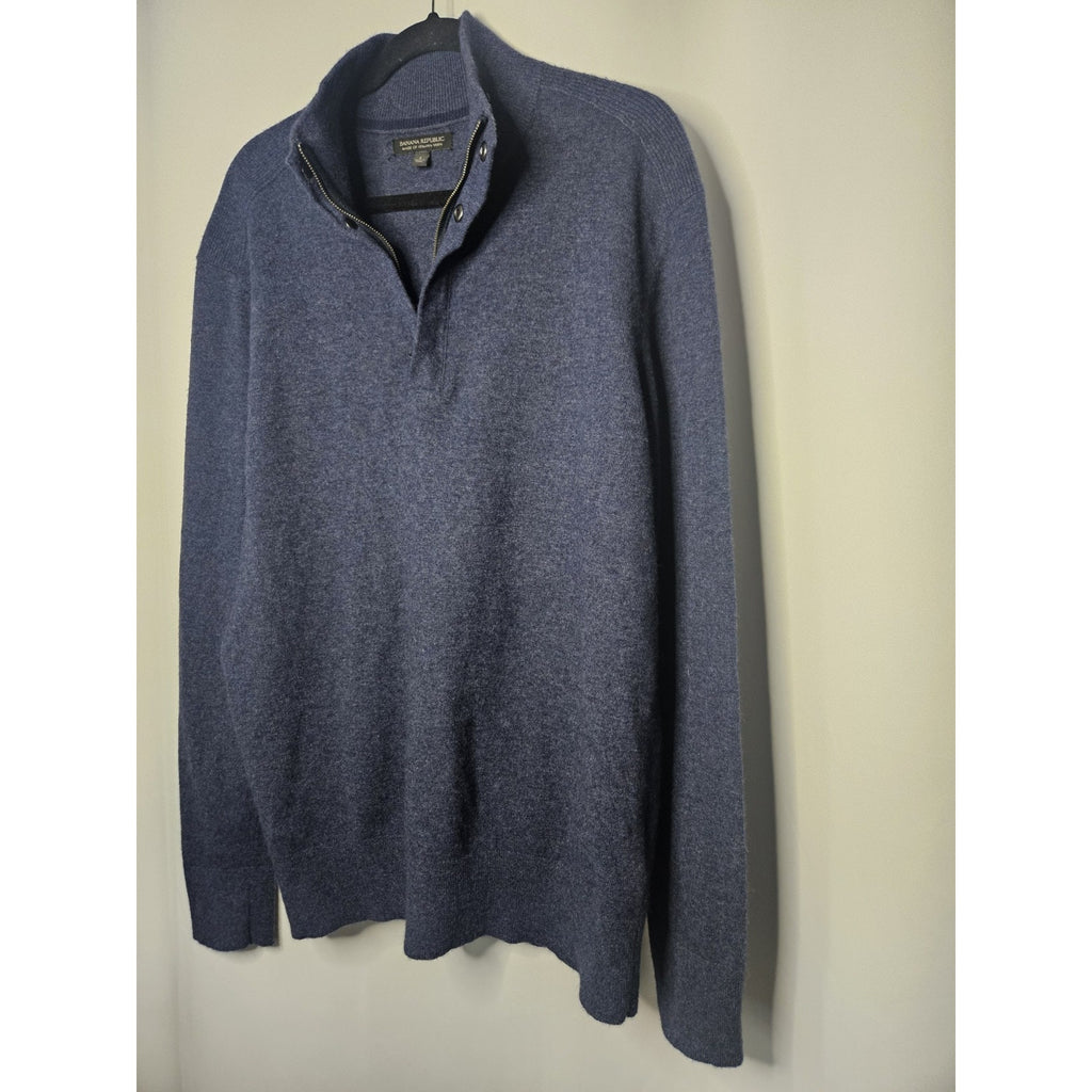 Banana Republic Men's Italian Yarn Wool Blue Henley Style Sweater Size Large