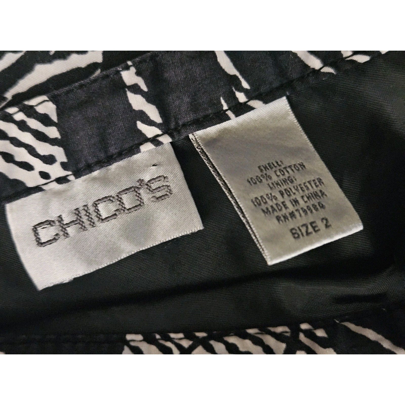 CHICO’S Floral Flowy Skirt Size 2 Large Flare Lining Skirt Cotton Black White