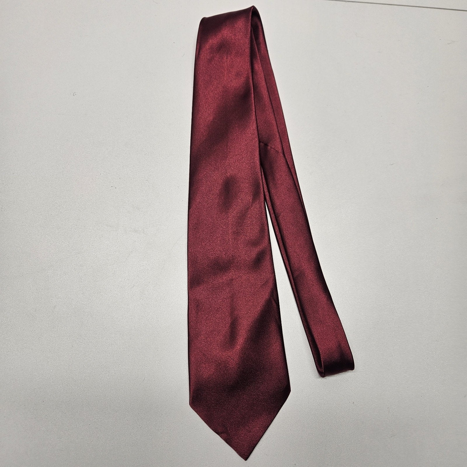 Vintage Mens Maroon Satin Formal Necktie 60"Lx3.5"W Neck Tie
