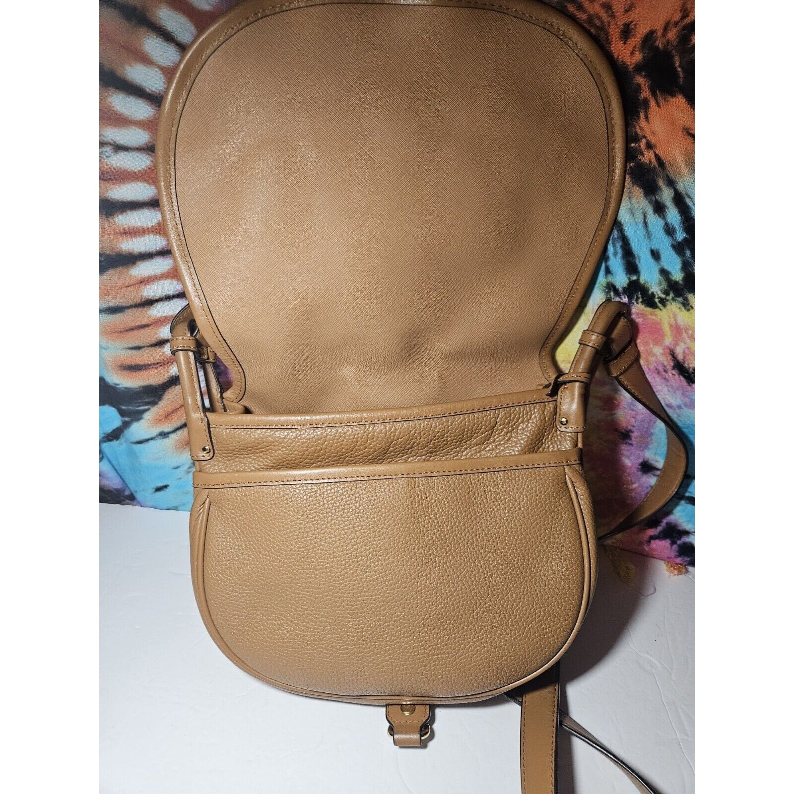 Michael Kors Jamie Large Tan Acorn Leather Saddle Bag Crossbody Purse