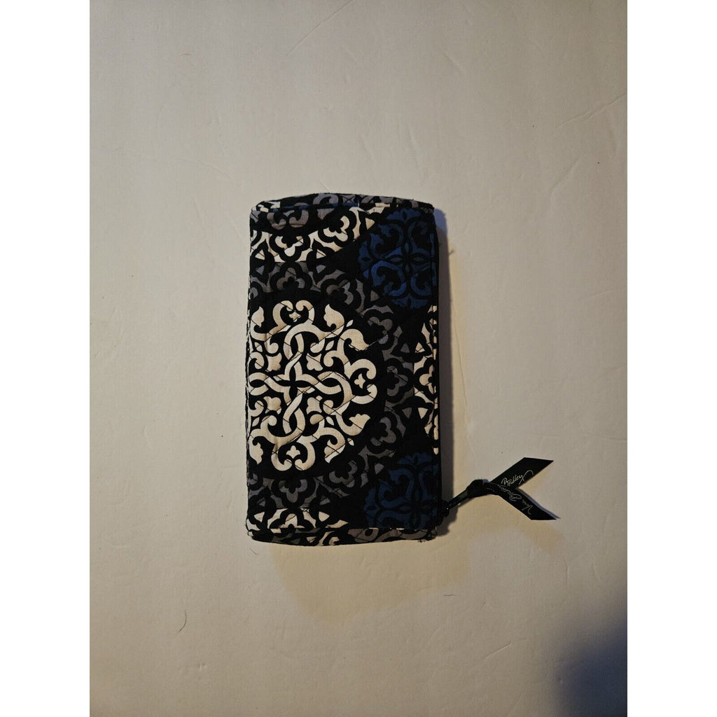 Vera Bradley Quilted Club Blue & Black Paisley 9" x 5-1/4"