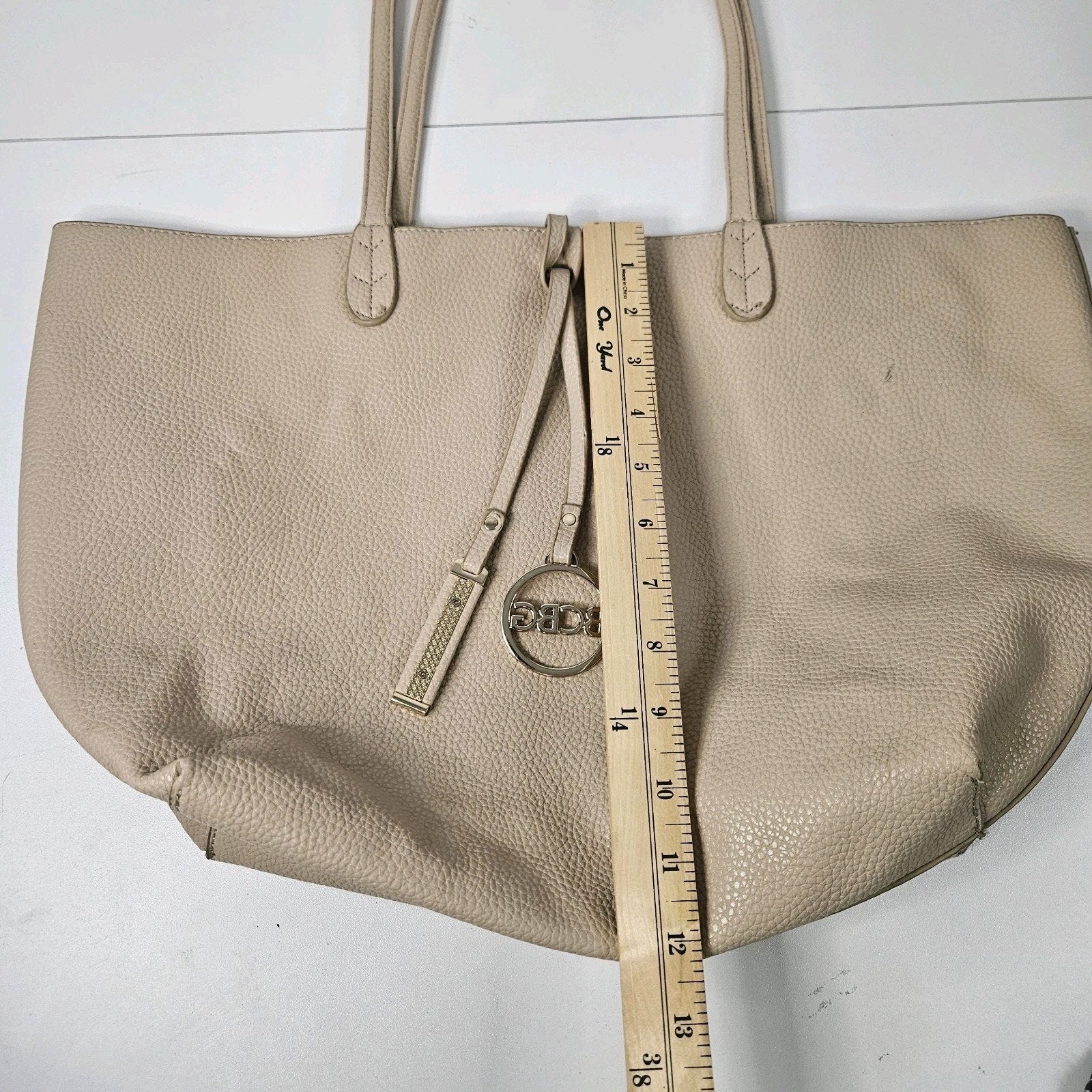 Y2K BCBG Paris Reversible Faux Leather Tote Laptop Bag Beige Goldtone Hardware