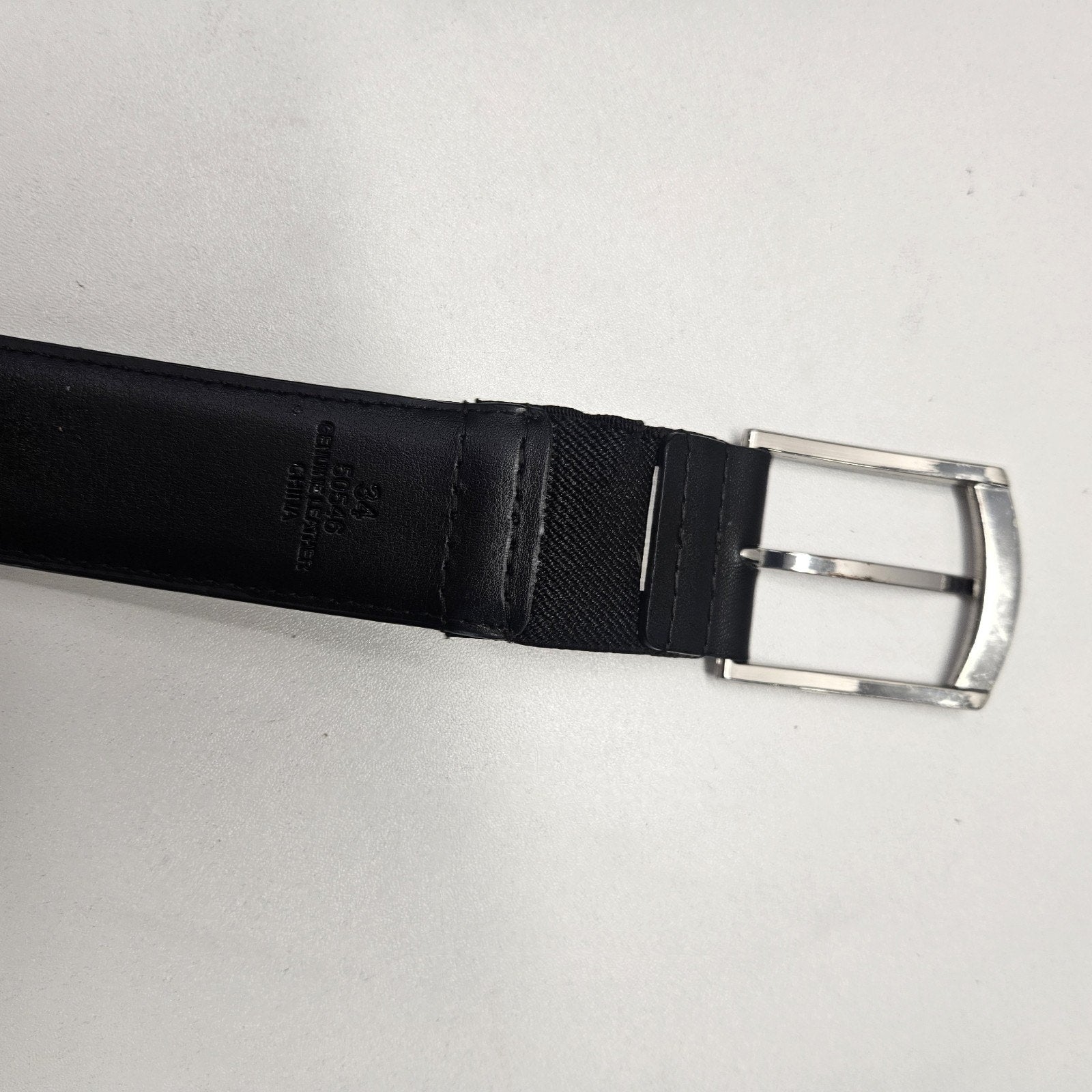 Unbranded Black Leather Belt Silver Polished Buckle 1.5" Medium 34" Unisex