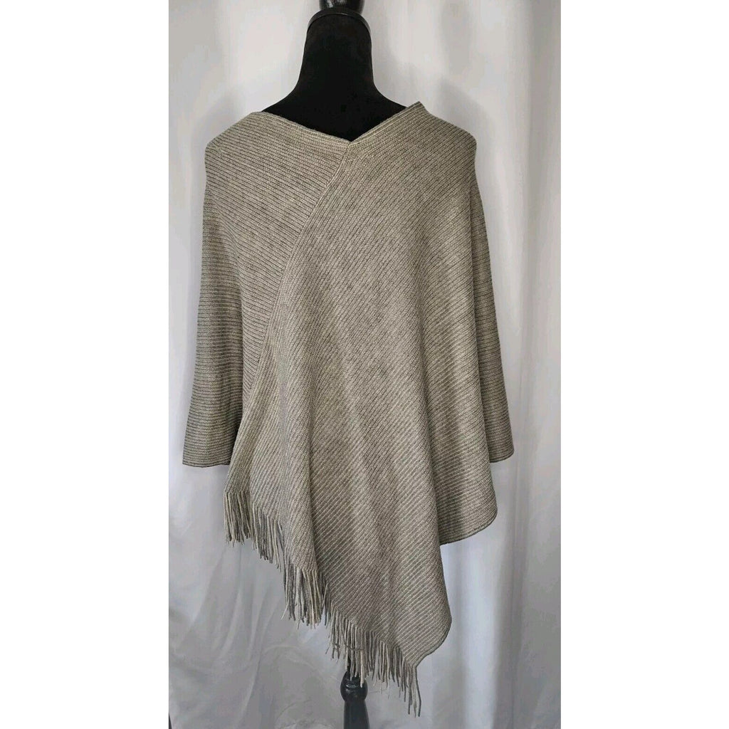 Steve Madden Women's Grey Tasseled Fringe Poncho Cape One Size Two-Tone