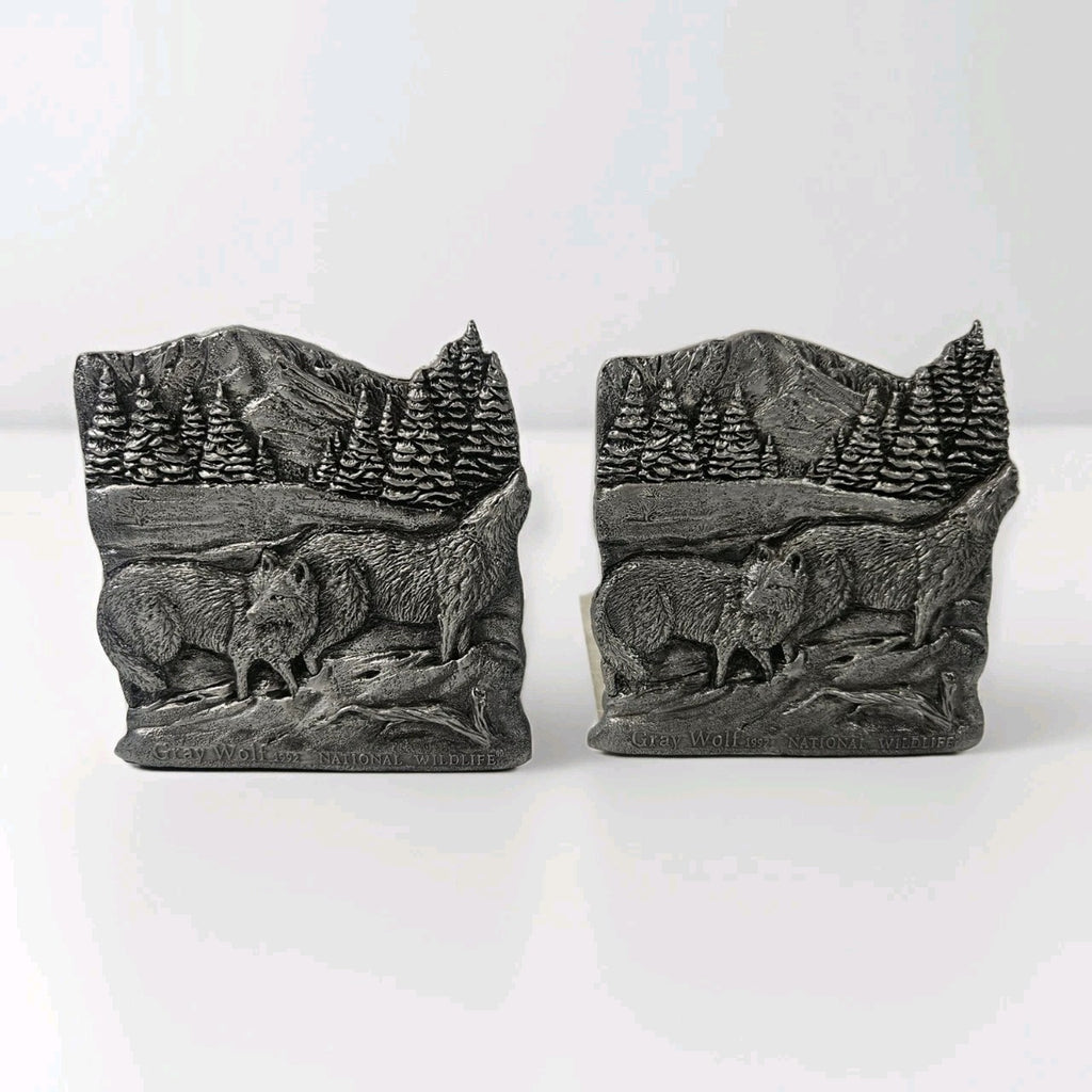 Vtg 90s Natural Wonder National Wildlife Foundation Grey Wolf Metal Bookends Set