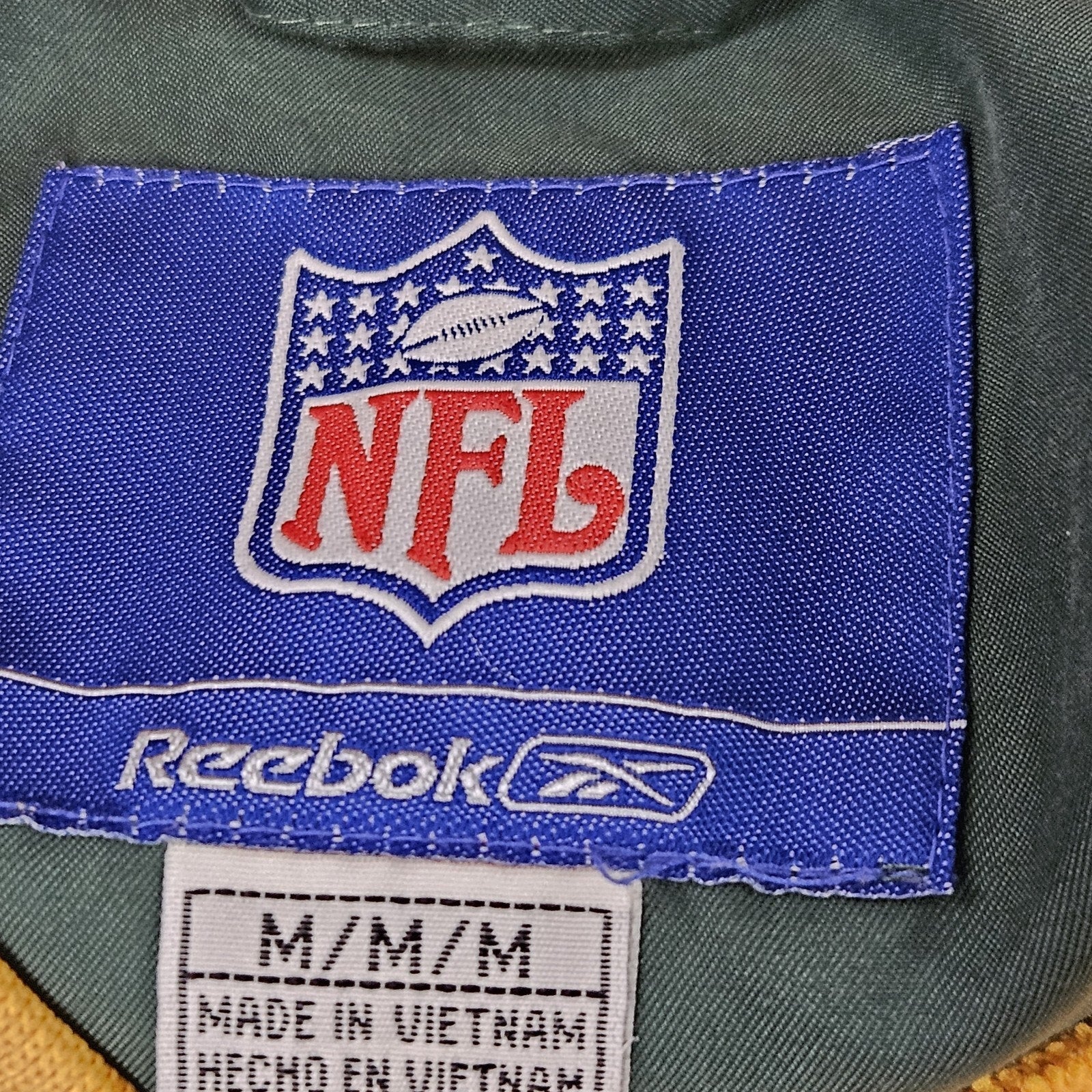 Vintage Reebok Green Bay Packers Mens Size Medium Pull-Over Green Wind Breaker