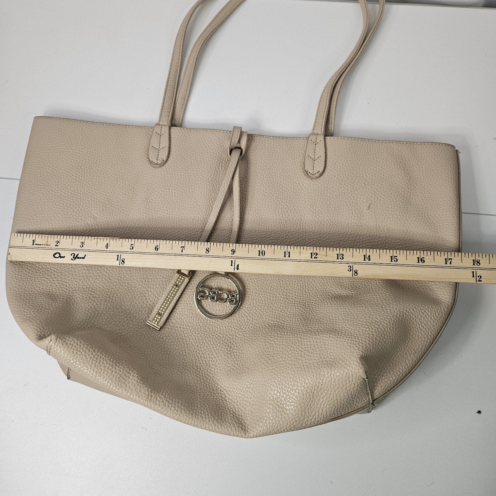 Y2K BCBG Paris Reversible Faux Leather Tote Laptop Bag Beige Goldtone Hardware