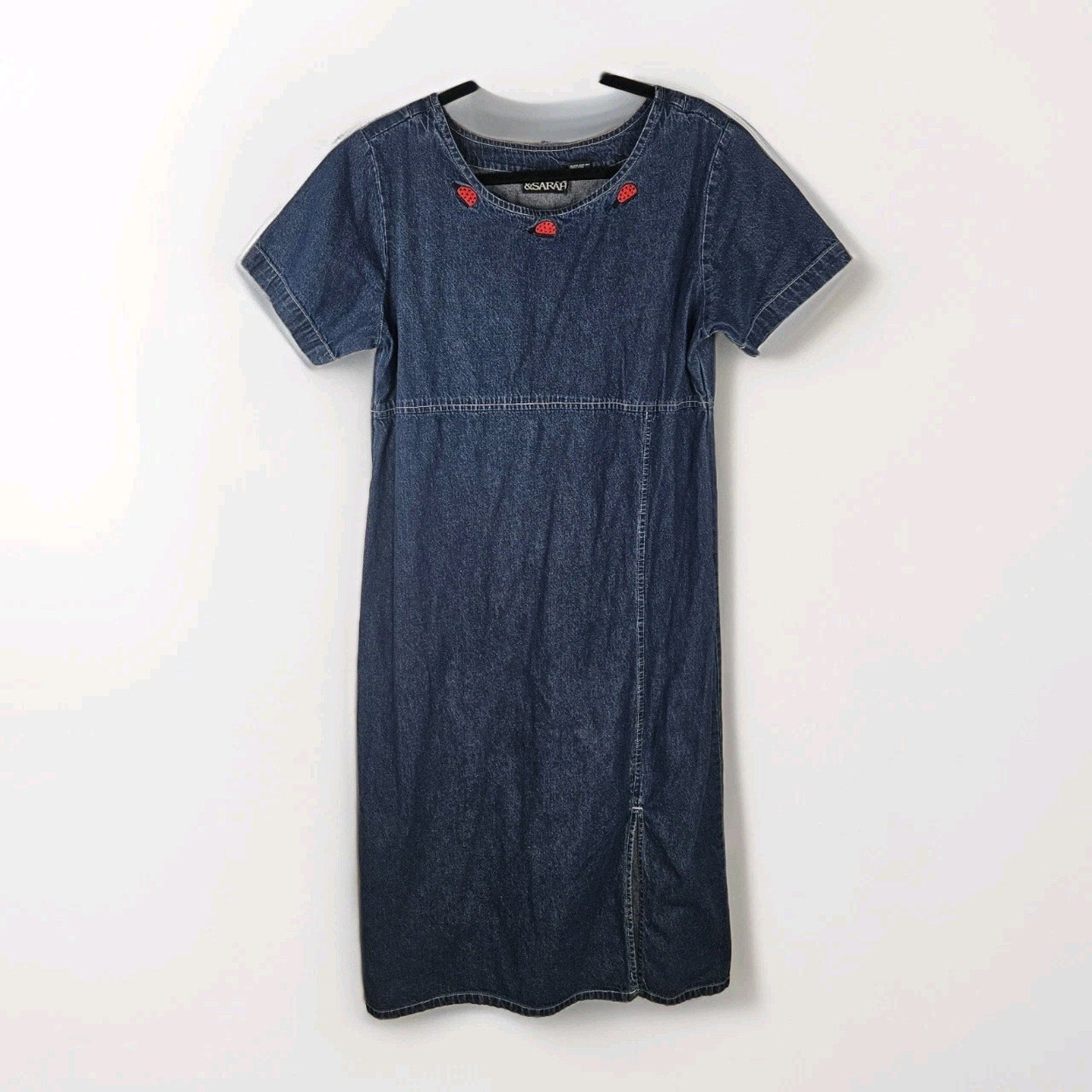 90s Denim Dress Embroidered Ladybugs Medium Short-Sleeved Maxi Cottage Artsy