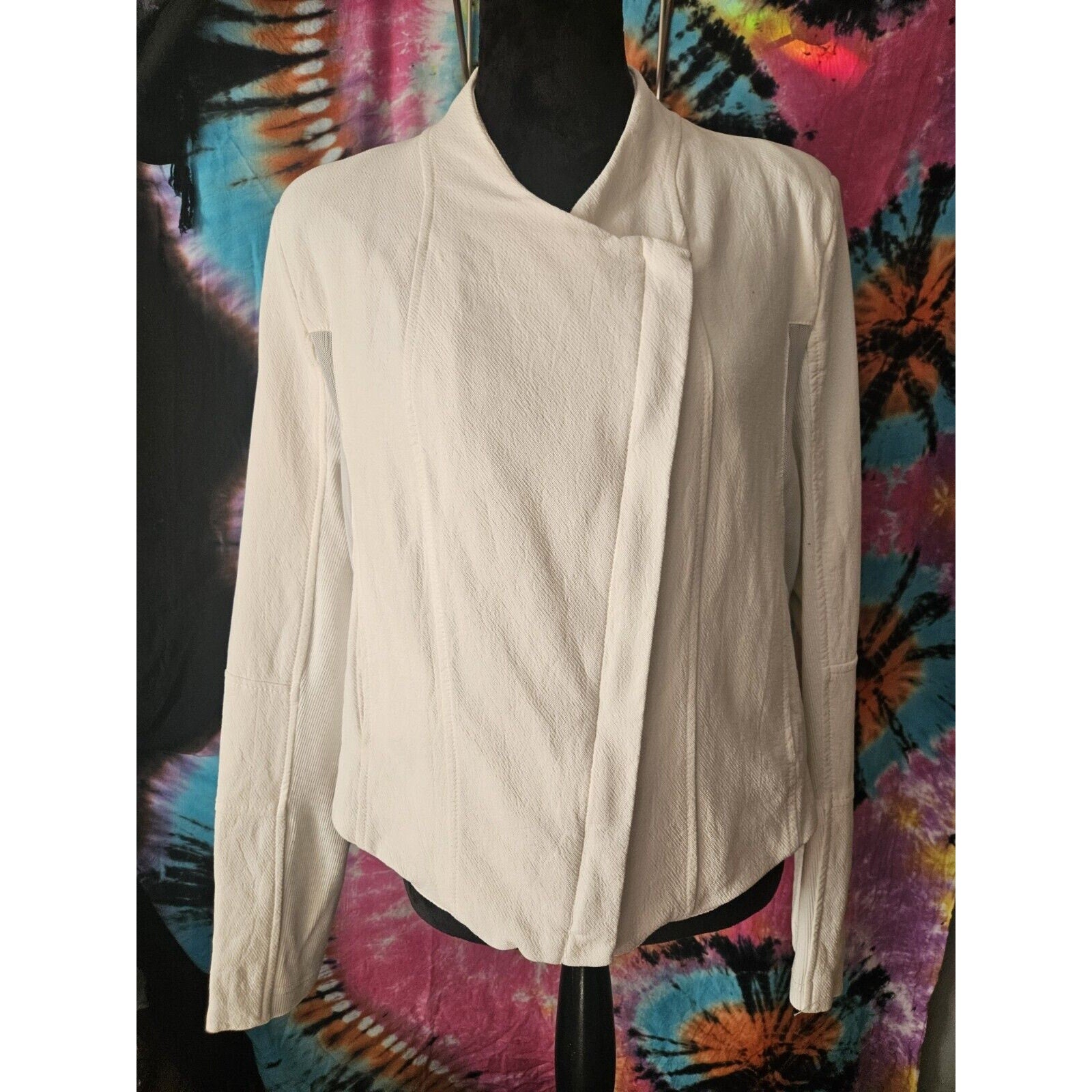 BLANKNYC White Cotton Jacket Asymetical Zip Large Mesh Panels Zip Cuffs Size XL